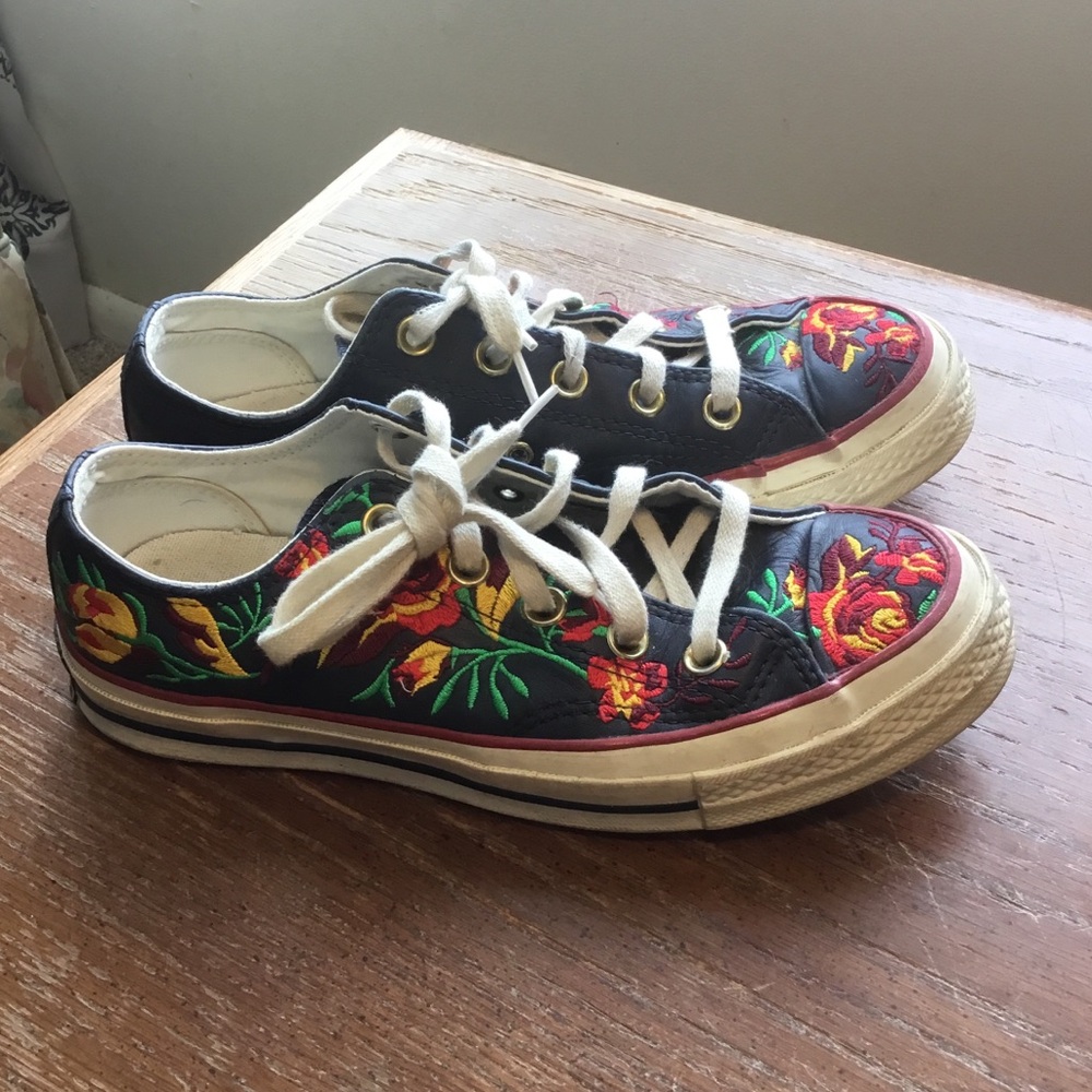Chuck Taylor Converse Navy Floral Embroidered Sneakers - Picture 8 of 14
